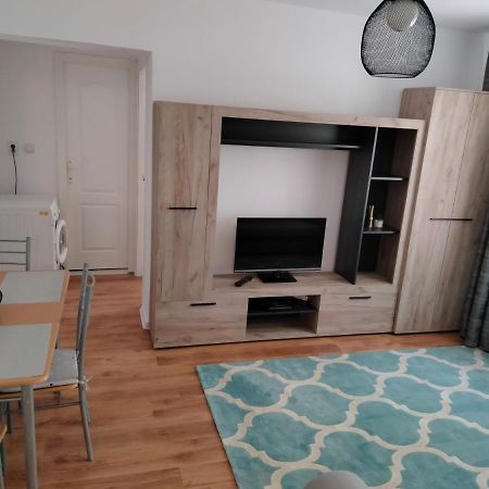Appartamento Bulevard Apartament Alba Iulia Esterno foto