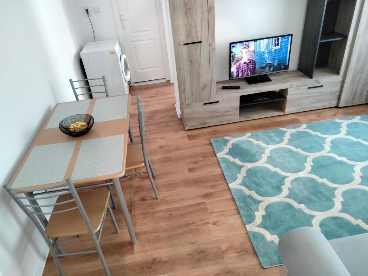 Appartamento Bulevard Apartament Alba Iulia Esterno foto