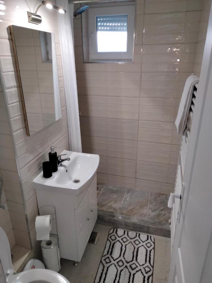 Appartamento Bulevard Apartament Alba Iulia Esterno foto